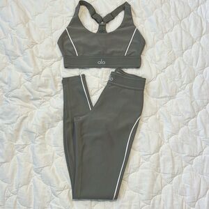 ALO Yoga Gray Sports Bra and Leggings Set